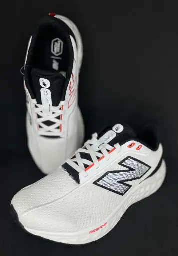 Calzado New Balance color blanco
