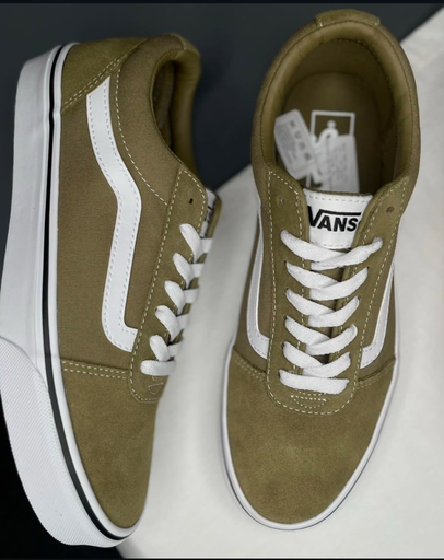 Calzado vans versa musgo