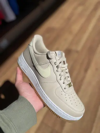Calzado Nike Crema